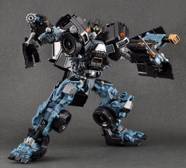 Transformers Dark Of The Moon Leader Class Ironhide  (18 of 25)